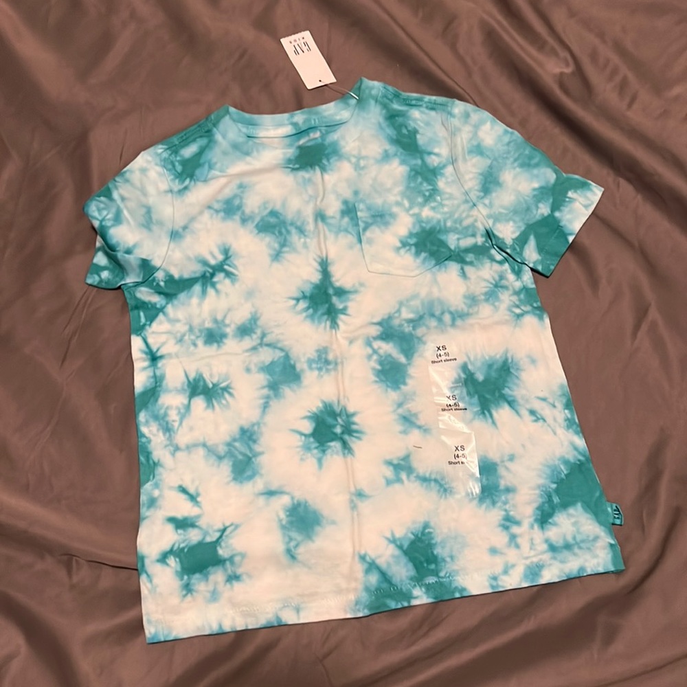Gap Tie dye short sleeve shirt